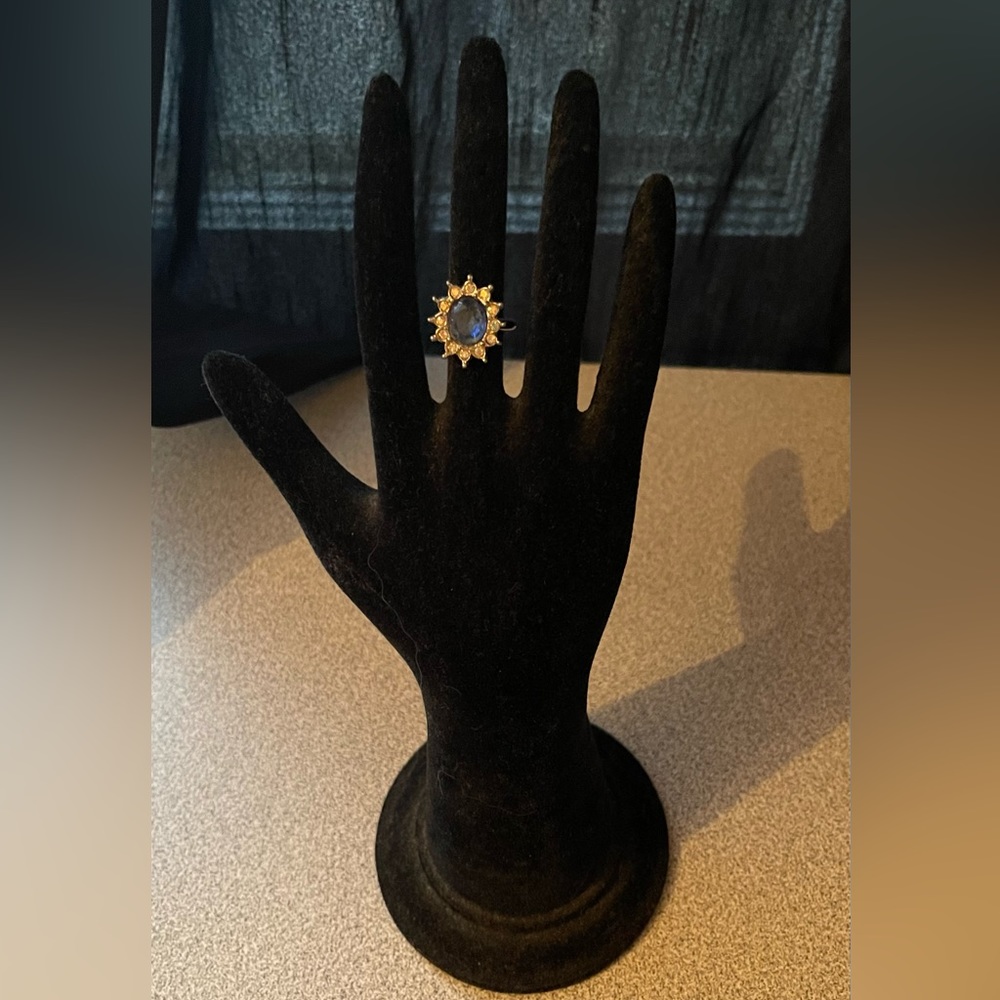 Vintage Blue Glass & Silver Toned Metal Ring Size 6.5